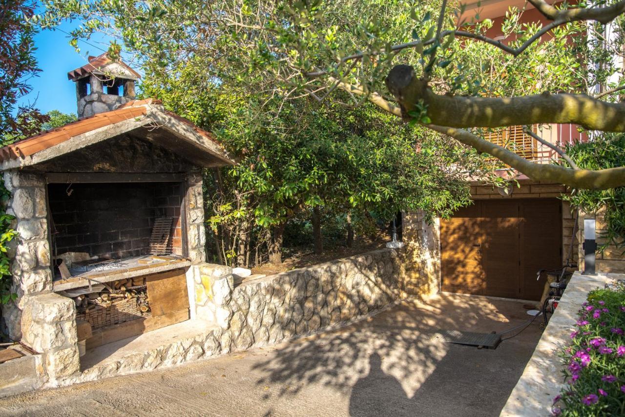 Apartments And Rooms By The Sea Vrsi - Mulo, Zadar - 5848 Exterior photo
