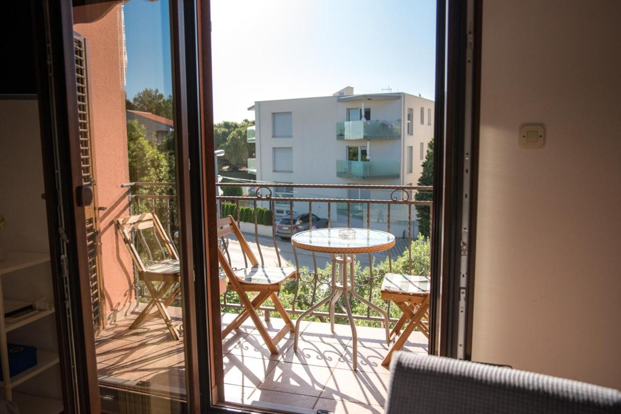 Apartments And Rooms By The Sea Vrsi - Mulo, Zadar - 5848 Exterior photo