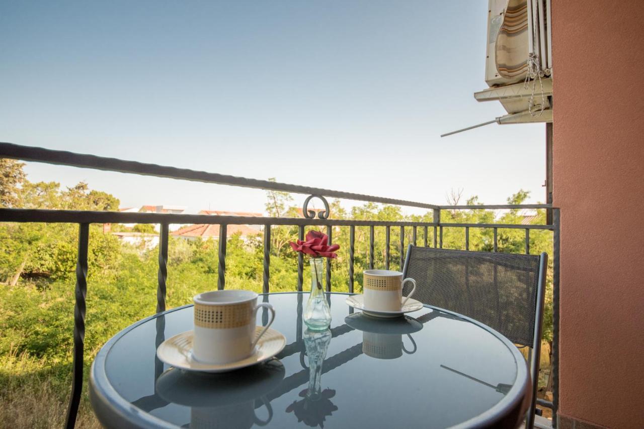 Apartments And Rooms By The Sea Vrsi - Mulo, Zadar - 5848 Exterior photo