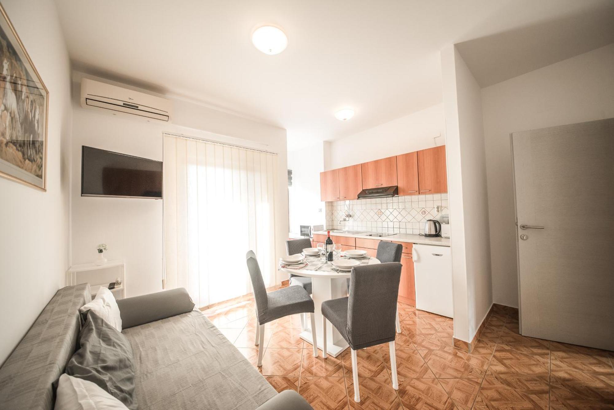 Apartments And Rooms By The Sea Vrsi - Mulo, Zadar - 5848 Room photo