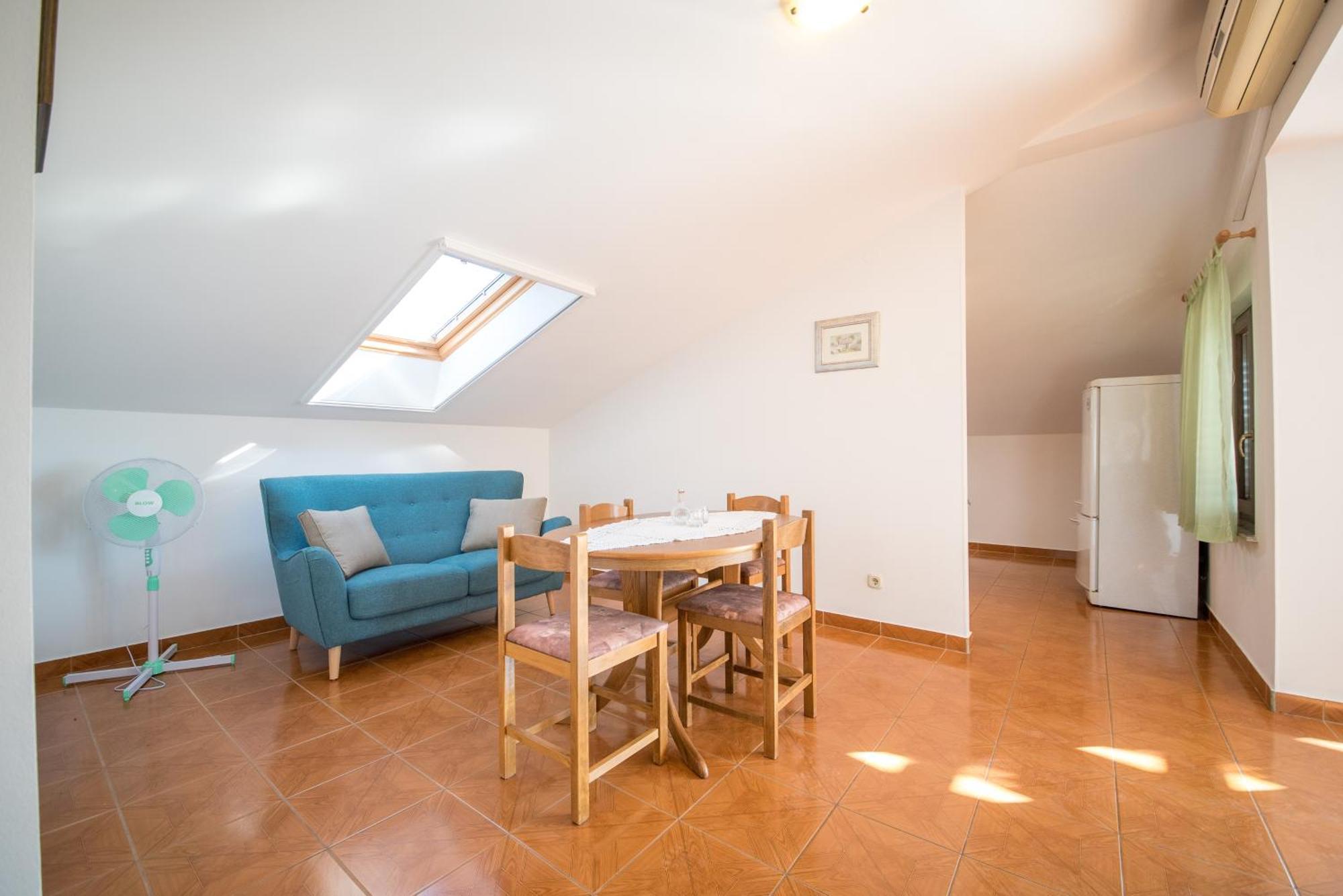 Apartments And Rooms By The Sea Vrsi - Mulo, Zadar - 5848 Room photo